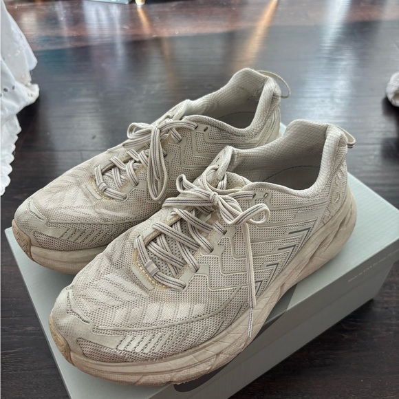 OUTDOOR VOICES X HOKA ONE ONE CLIFTON 4 Running Shoes Size 8.5 - Picture 2 of 6